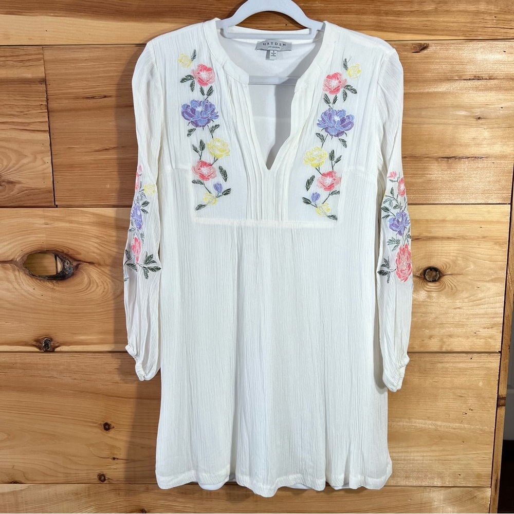 Hayden White Gauzy Mini-Dress w/Floral Embroidery Boho Femme Coastal Spring